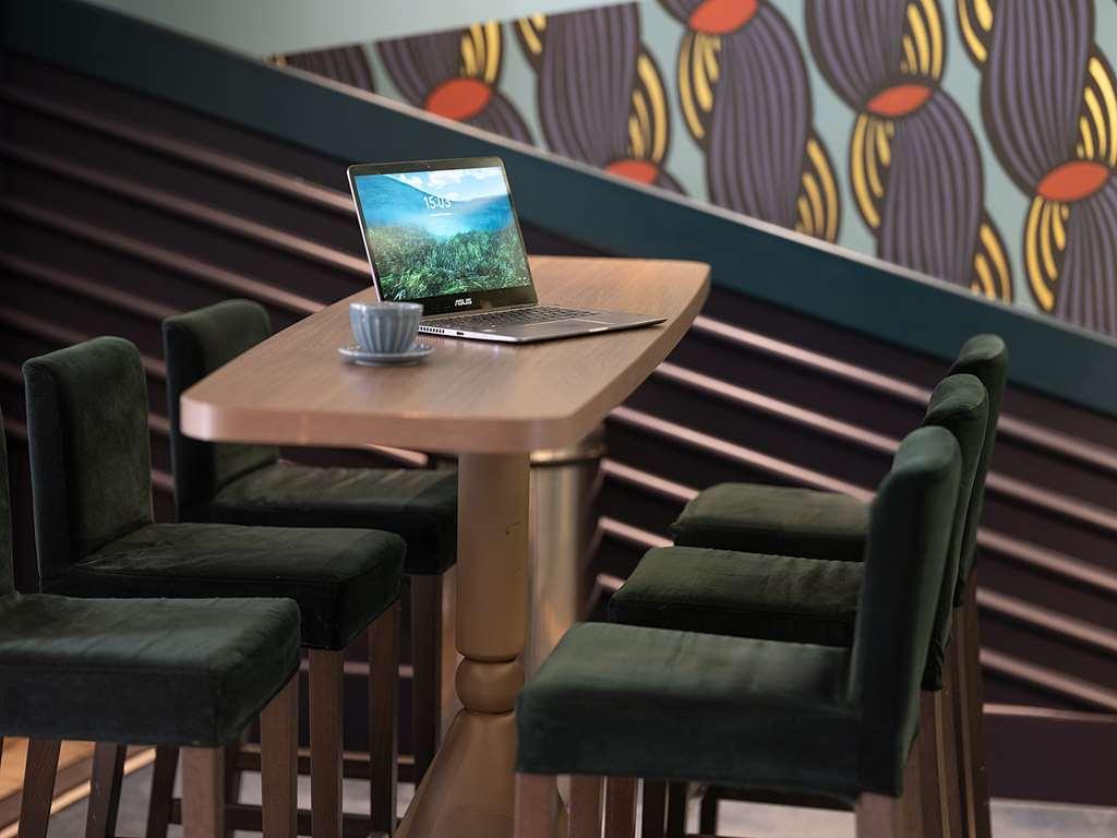 Bob Hotel Paris Restoran gambar